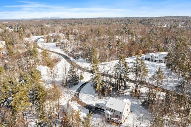 12 Glastombury Drive, Sandown, NH 03873