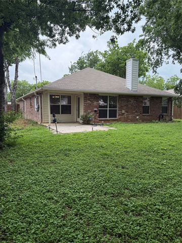 4828 Curzon Avenue, Fort Worth, TX 76107