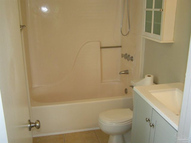 601 E Burgess Rd E-3, Pensacola, FL 32504