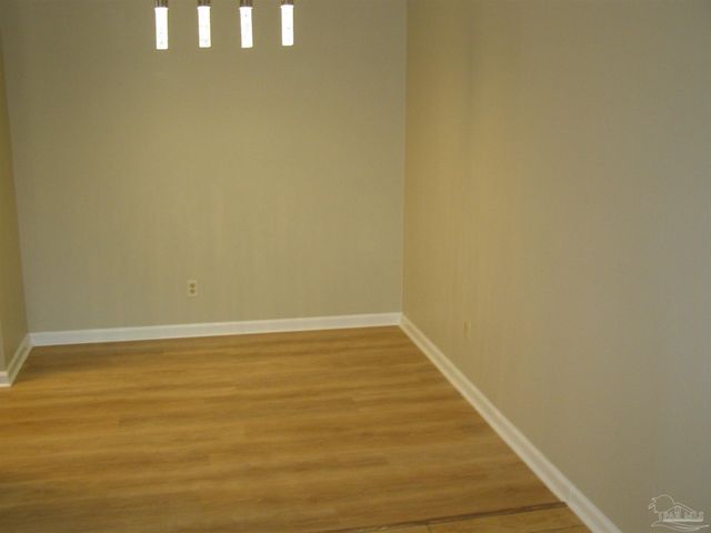 601 E Burgess Rd E-3, Pensacola, FL 32504