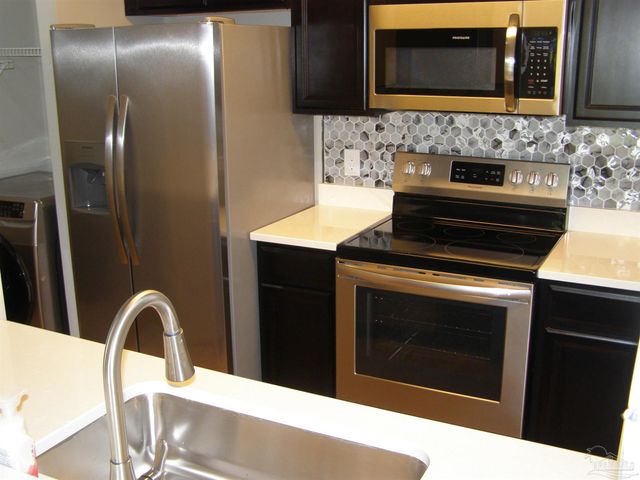 601 E Burgess Rd E-3, Pensacola, FL 32504