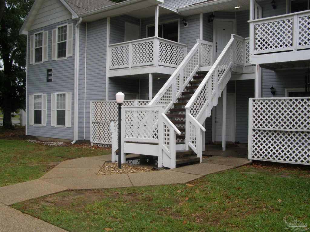 601 E Burgess Rd E-3, Pensacola, FL 32504