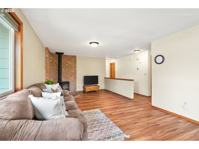 462 Ne 24TH Ave, Hillsboro, OR 97124
