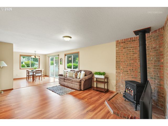 462 Ne 24TH Ave, Hillsboro, OR 97124