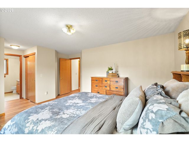 462 Ne 24TH Ave, Hillsboro, OR 97124