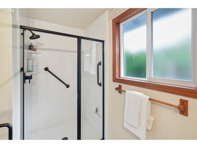 462 Ne 24TH Ave, Hillsboro, OR 97124