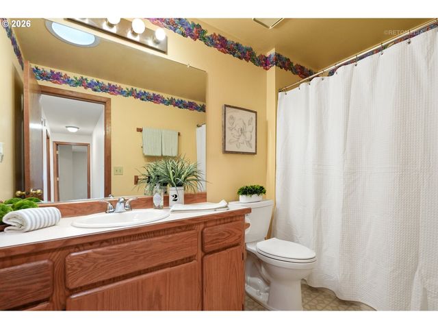 462 Ne 24TH Ave, Hillsboro, OR 97124