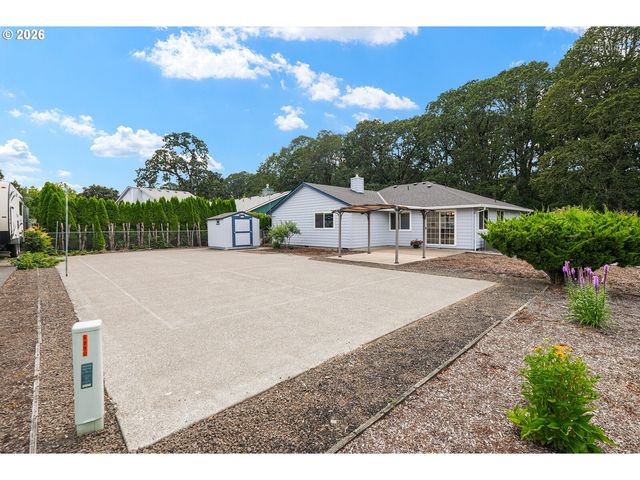 462 Ne 24TH Ave, Hillsboro, OR 97124