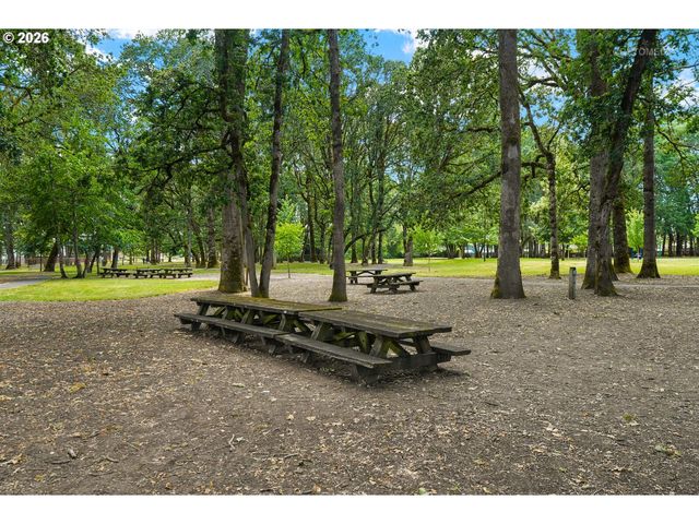 462 Ne 24TH Ave, Hillsboro, OR 97124