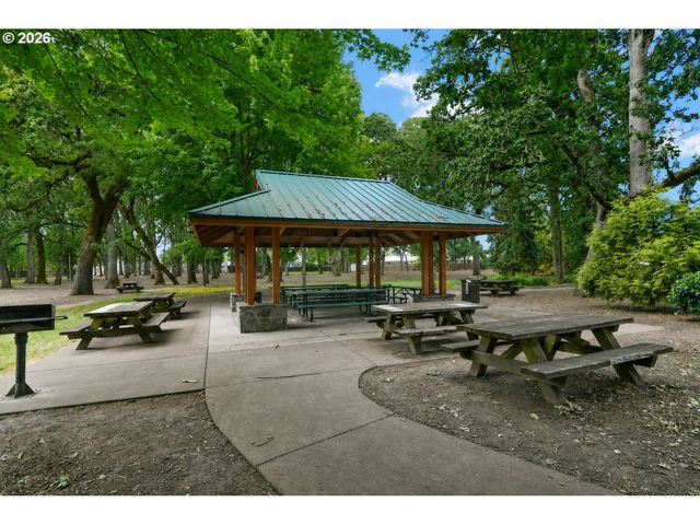 462 Ne 24TH Ave, Hillsboro, OR 97124