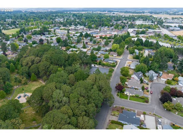 462 Ne 24TH Ave, Hillsboro, OR 97124