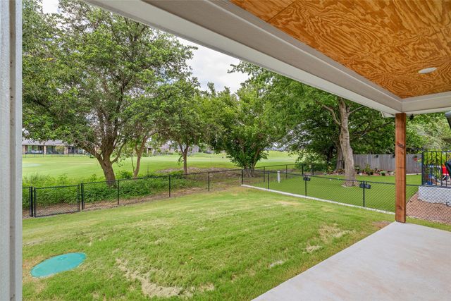 1010 Mustang Trail, Granbury, TX 76049