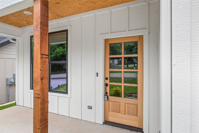 1010 Mustang Trail, Granbury, TX 76049