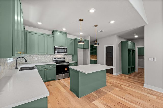 1010 Mustang Trail, Granbury, TX 76049