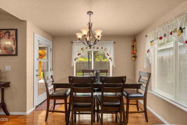 907 Worchester Drive, Medford, OR 97501