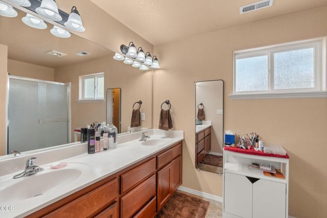 907 Worchester Drive, Medford, OR 97501