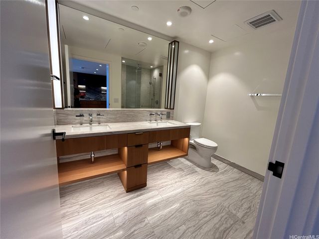 1100 Ala Moana Boulevard 3307, Honolulu, HI 96814