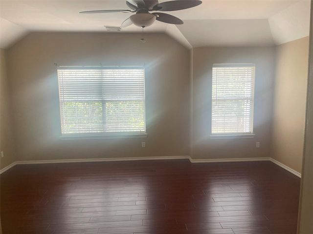 5815 Vinemont Lane, Houston, TX 77084