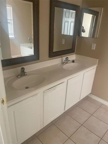 5815 Vinemont Lane, Houston, TX 77084