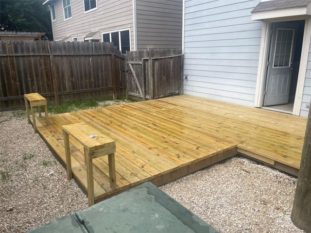 5815 Vinemont Lane, Houston, TX 77084