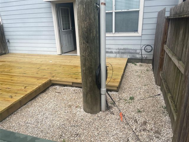 5815 Vinemont Lane, Houston, TX 77084