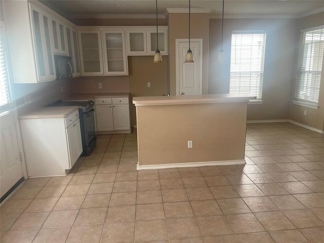 5815 Vinemont Lane, Houston, TX 77084