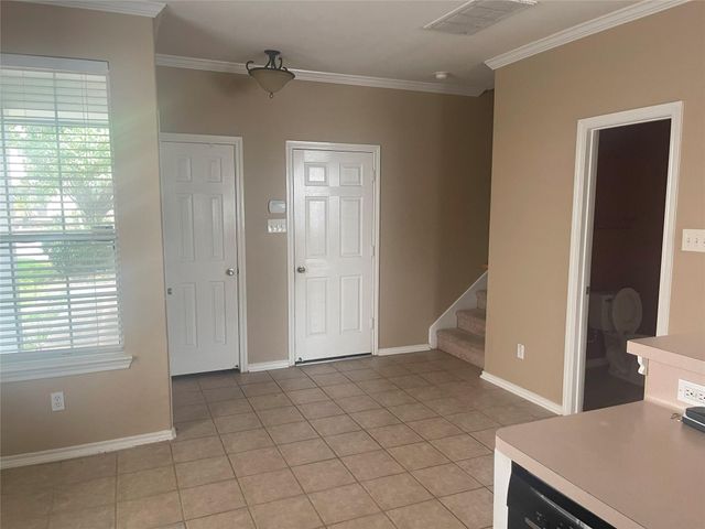 5815 Vinemont Lane, Houston, TX 77084