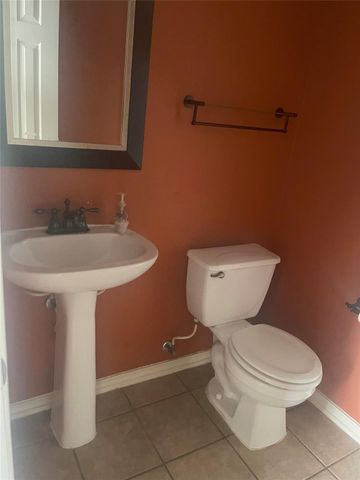 5815 Vinemont Lane, Houston, TX 77084