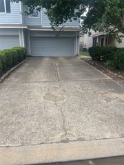 5815 Vinemont Lane, Houston, TX 77084