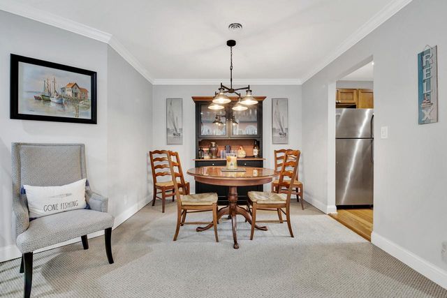 9 Wildwood COURT #B, Williams Bay, WI 53191