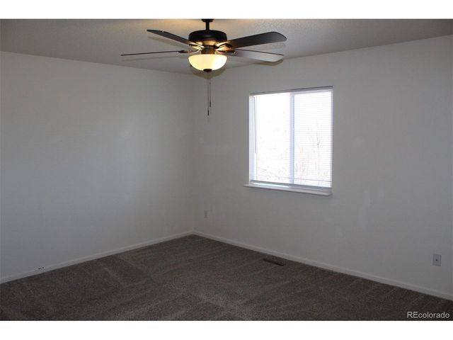 138 48th Ave, Greeley, CO 80634