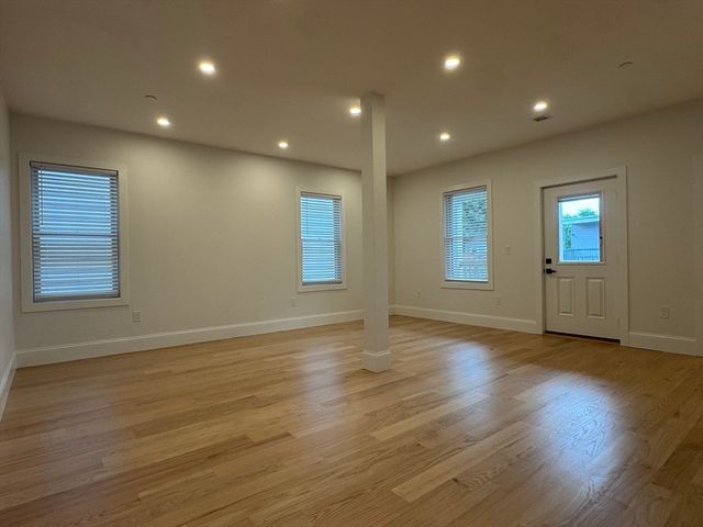 531 Bennington 2, Boston, MA 02128