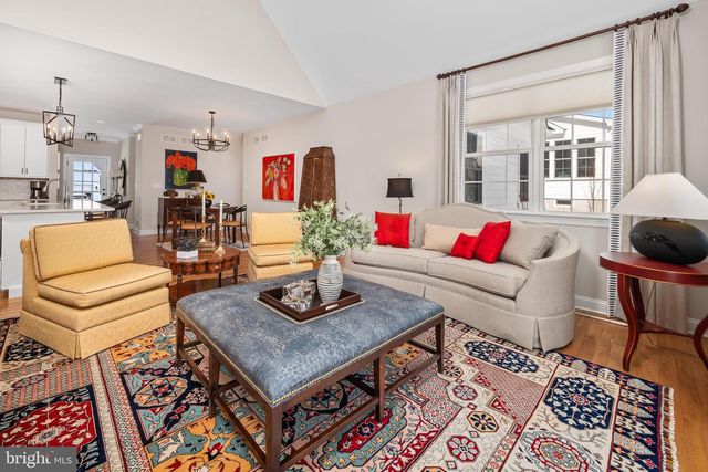 4459 OLD SAUCON RD, Bethlehem, PA 18015