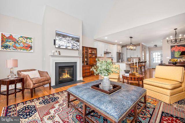 4459 OLD SAUCON RD, Bethlehem, PA 18015