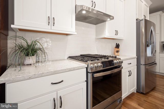 4459 OLD SAUCON RD, Bethlehem, PA 18015