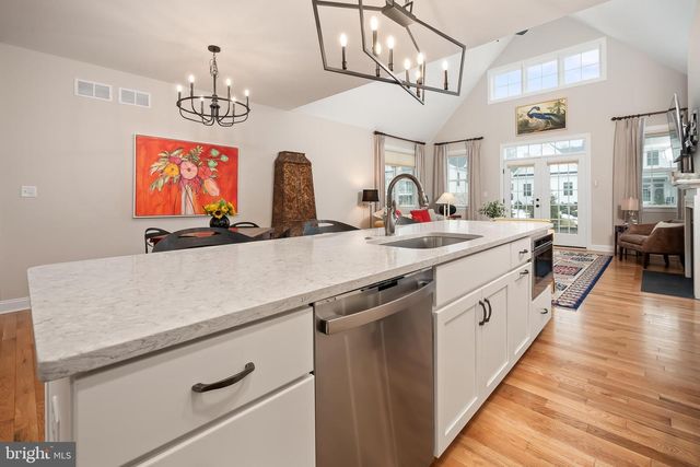 4459 OLD SAUCON RD, Bethlehem, PA 18015