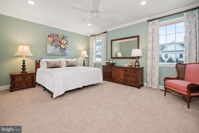 4459 OLD SAUCON RD, Bethlehem, PA 18015