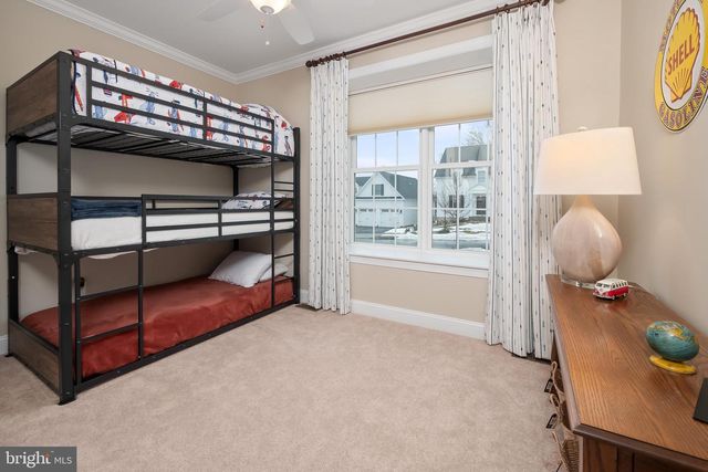 4459 OLD SAUCON RD, Bethlehem, PA 18015