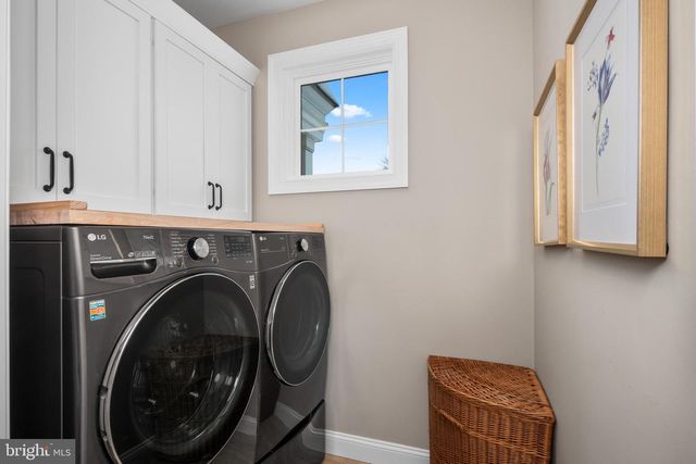 4459 OLD SAUCON RD, Bethlehem, PA 18015