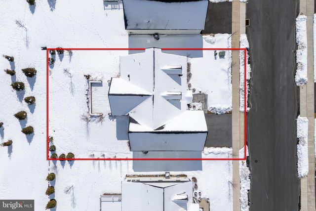 4459 OLD SAUCON RD, Bethlehem, PA 18015