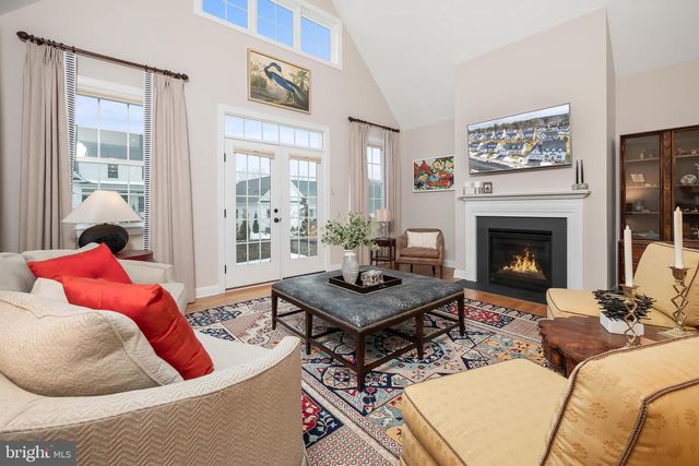 4459 OLD SAUCON RD, Bethlehem, PA 18015