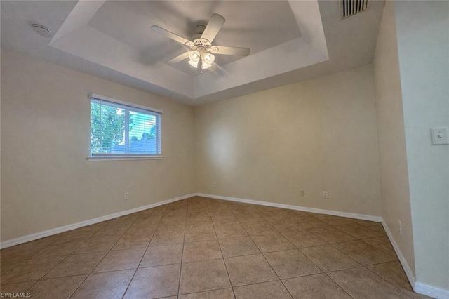 2310 NE 8th PL, Cape Coral, FL 33909