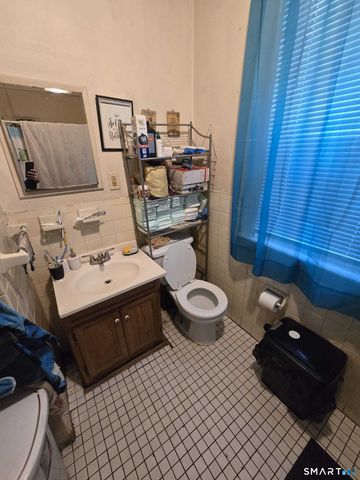 880 First Avenue, West Haven, CT 06516