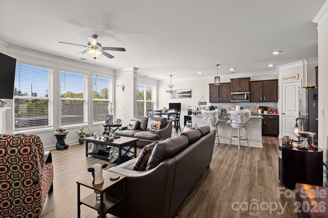199 Fox Cove Road, Hendersonville, NC 28792