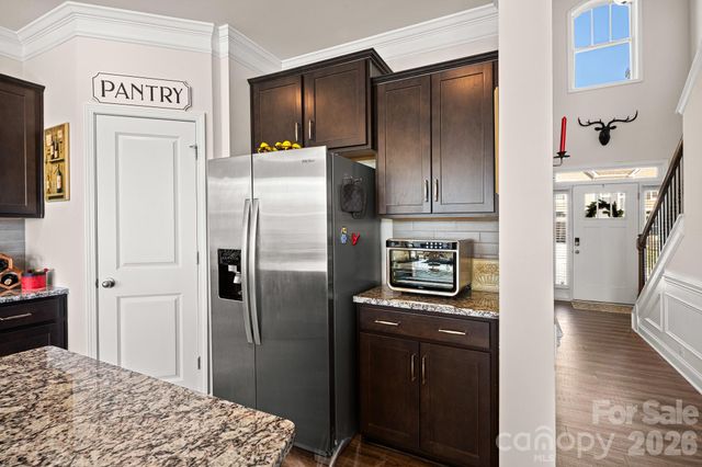 199 Fox Cove Road, Hendersonville, NC 28792