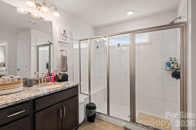199 Fox Cove Road, Hendersonville, NC 28792
