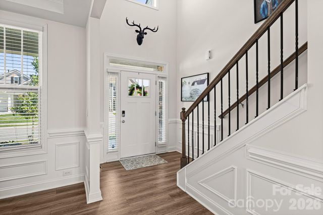 199 Fox Cove Road, Hendersonville, NC 28792