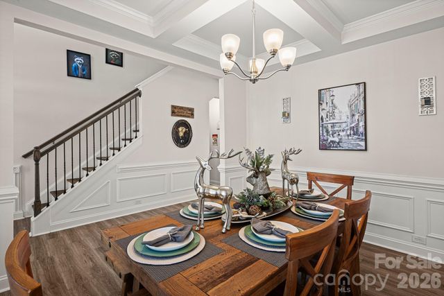 199 Fox Cove Road, Hendersonville, NC 28792