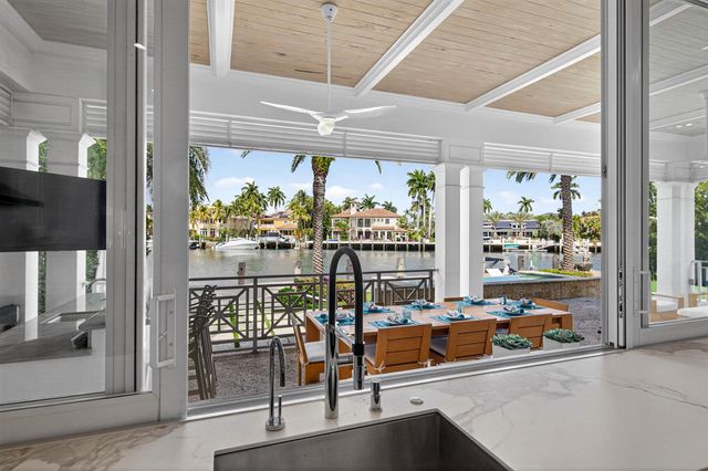 1605 SE 9th Street, Fort Lauderdale, FL 33316