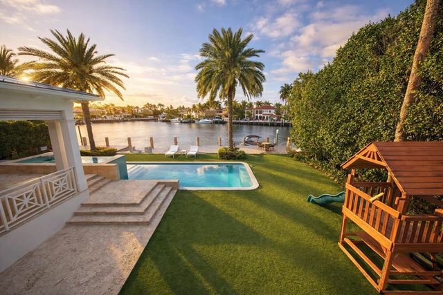 1605 SE 9th Street, Fort Lauderdale, FL 33316